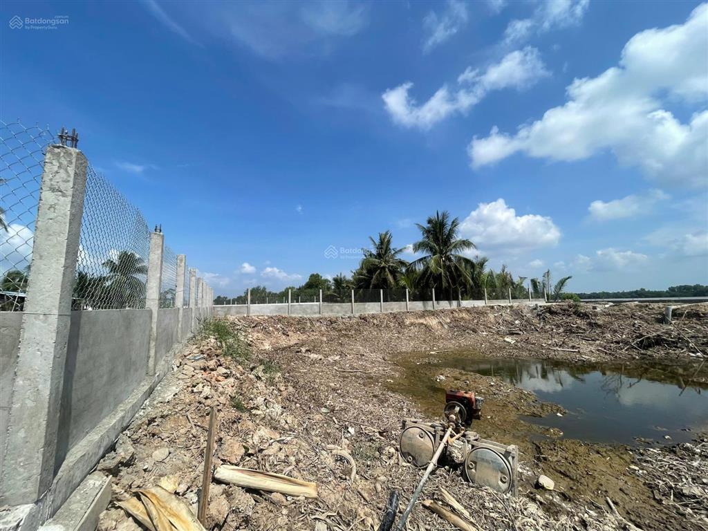 2,563m2 ven sông mekong tiền giang có thổ cư, có kè xây kiên cố giá nào cho nhà đầu tư nhanh?