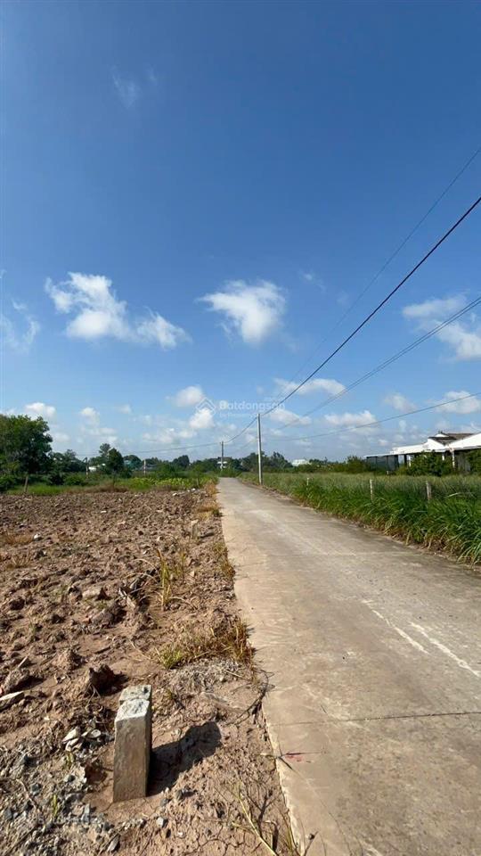 Đất thổ cư trung tâm chợ phú thạnh gần phà tân long  tân phú đông tg giá  165 triệu/nền