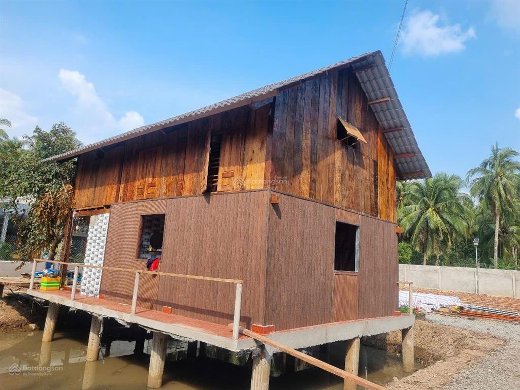 Nhà vườn trên ao thuần chất miệt vườn miền tây  giá 799 triệu trọn gói cả nhà và đất