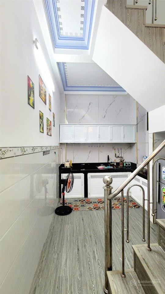 Gia chủ chuyển nhà bán nhà 4 tầng hẻm ô tô cao đài gần ga nha trang, diện tích 32,7m2 giá 3 tỷ 950.
