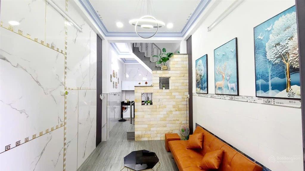 Gia chủ chuyển nhà bán nhà 4 tầng hẻm ô tô cao đài gần ga nha trang, diện tích 32,7m2 giá 3 tỷ 950.