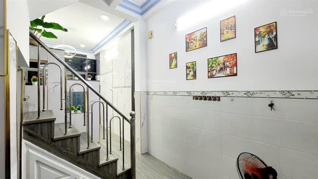 Gia chủ chuyển nhà bán nhà 4 tầng hẻm ô tô cao đài gần ga nha trang, diện tích 32,7m2 giá 3 tỷ 950.
