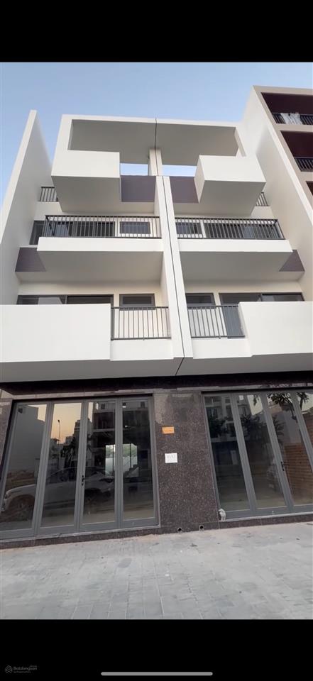 Siêu hiếm, căn đẹp 4 tầng tại đại lộ tm a1 vcn  phước long 2, giá 11 tỷ720, dt 100m2 ngang 5m