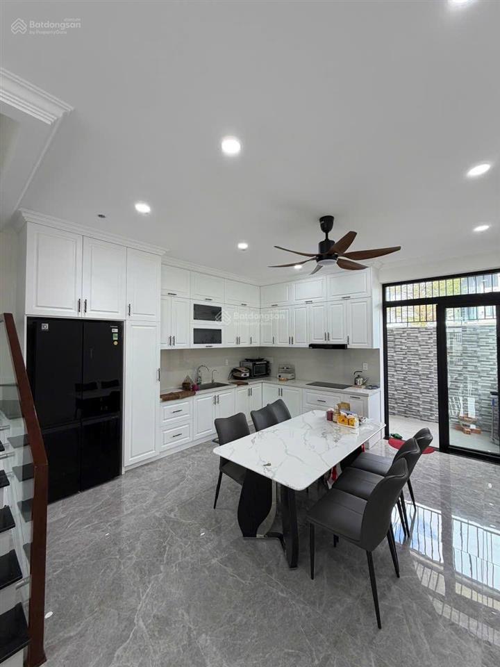 Bán nhà 3 tầng gói 4 kđt mỹ gia nha trang, 10,5 tỷ, 100m2 hàng hot, hướng nam hiếm, đường rộng 18m.