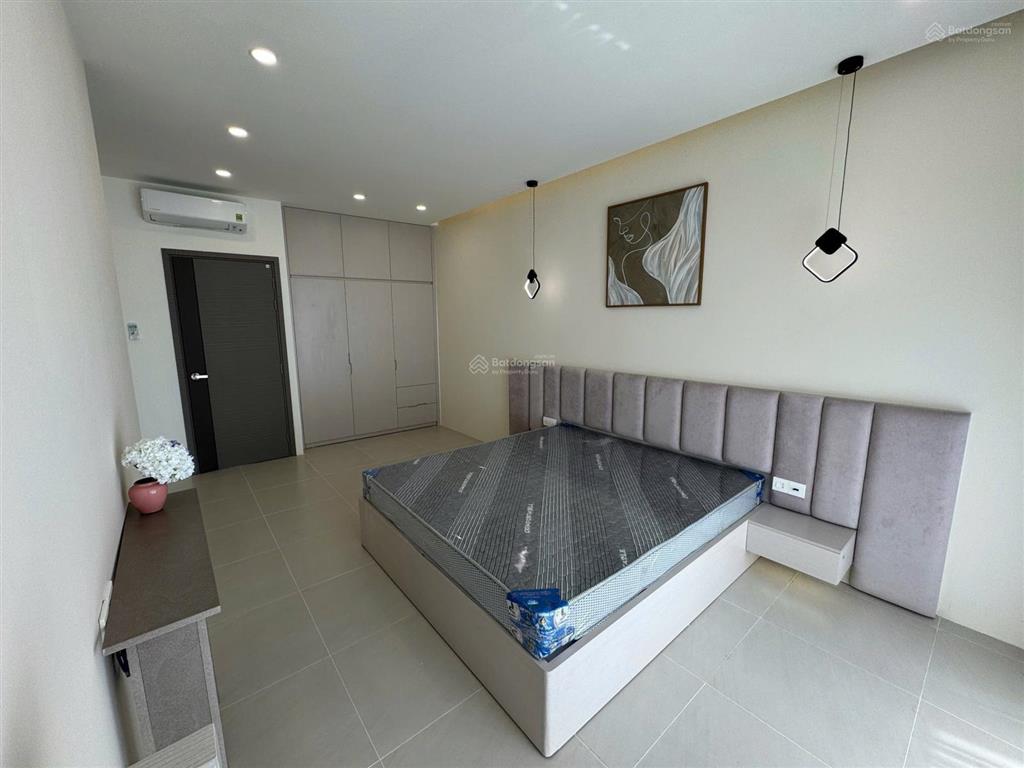 Căn hiếm gói 7 mỹ gia nha trang đối diện sân bóng để ở hoặc kinh doanh, hướng nam, giá 9,5 tỷ.
