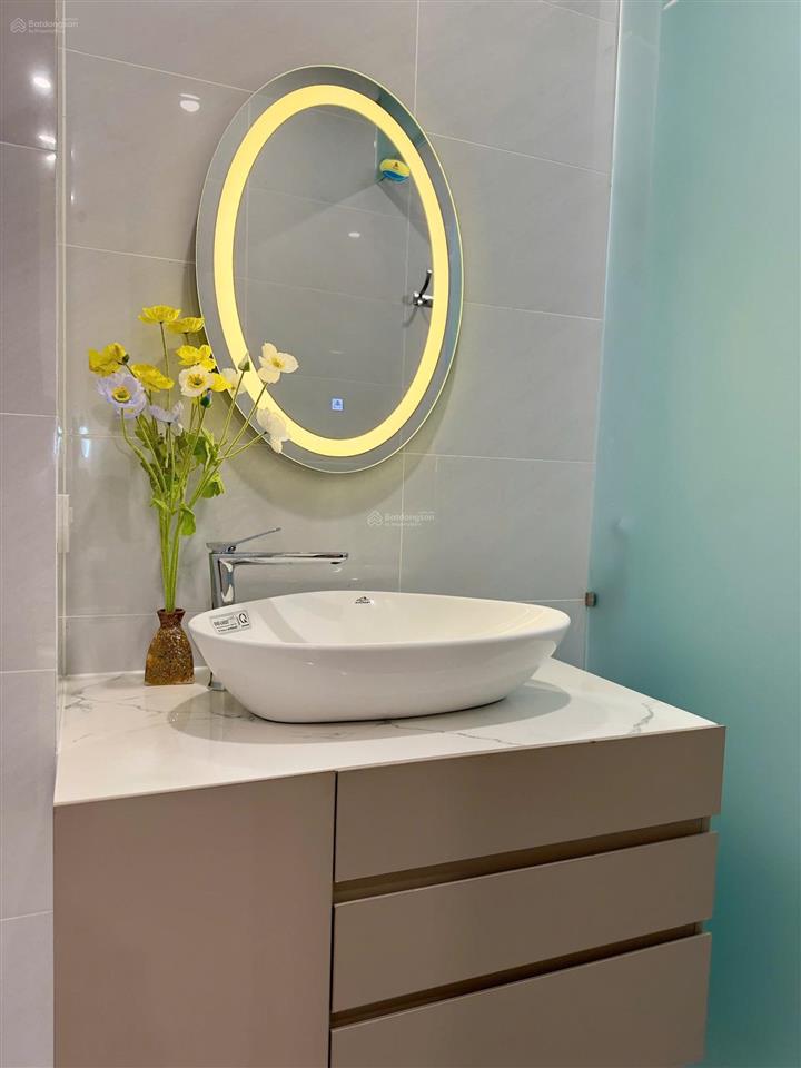 Căn hiếm gói 7 mỹ gia nha trang đối diện sân bóng để ở hoặc kinh doanh, hướng nam, giá 9,5 tỷ.