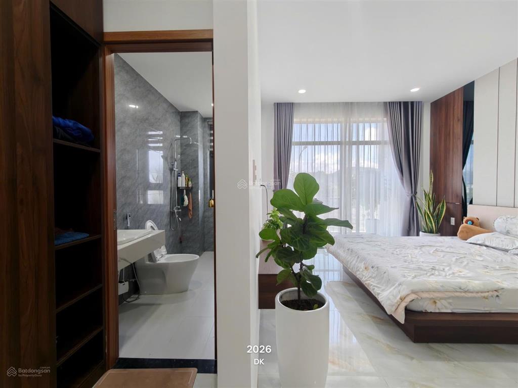 Bán nhà cực đẹp đối diện sân bóng gói 7 mỹ gia nha trang gần trục lớn võ nguyên giap, chỉ 9,3 tỷ.