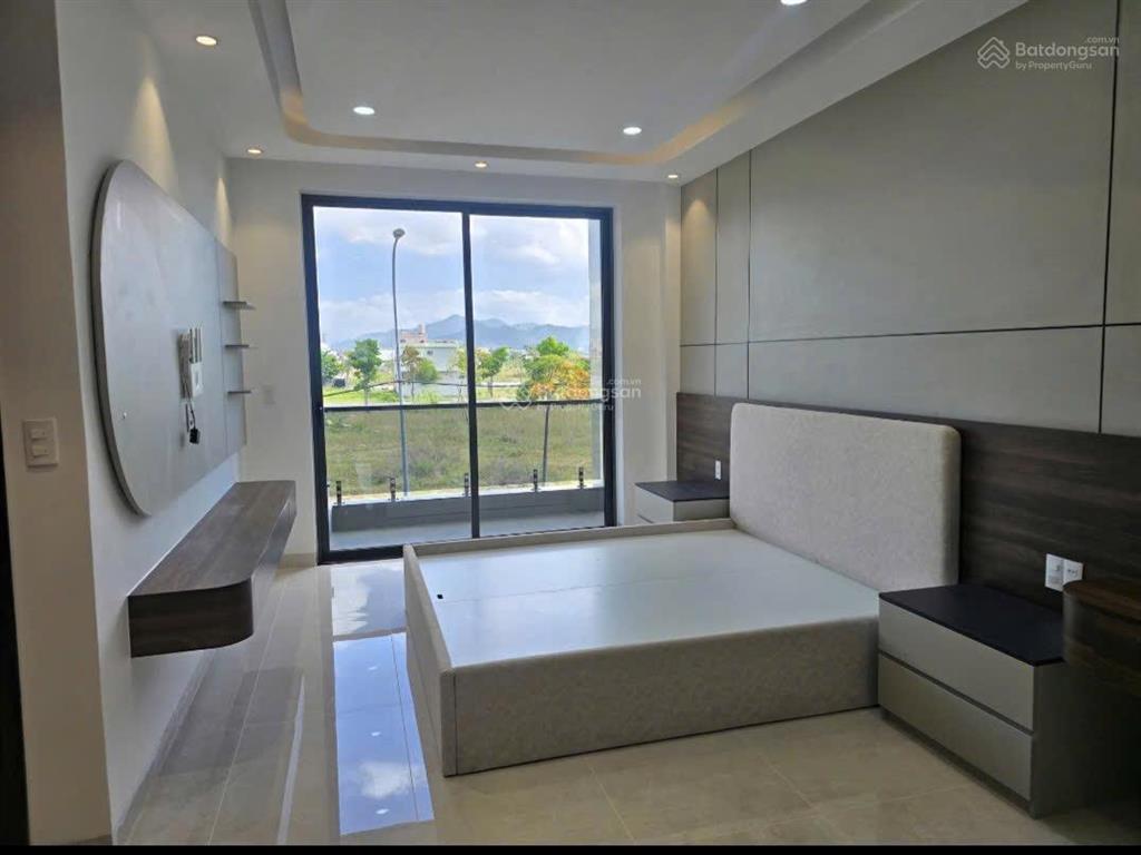 Giảm hẳn 400 triệu chie còn 8,8 tỷ nhà gói 7 mỹ gia nha trang hướng đông bắc.