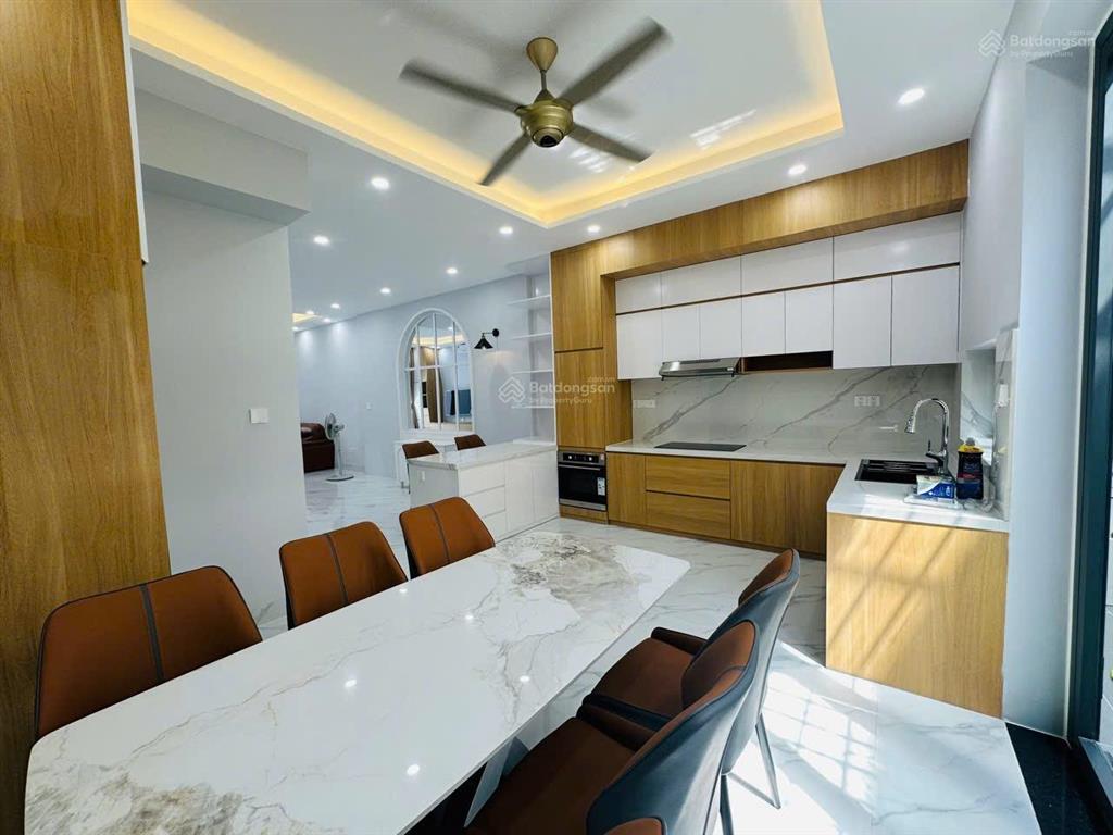 Nhà đẹp sẵn dòng tiền kđt mỹ gia gói 8 the capella, có bảo vệ an ninh cực tốt giá 8,3 tỷ quá rẻ.