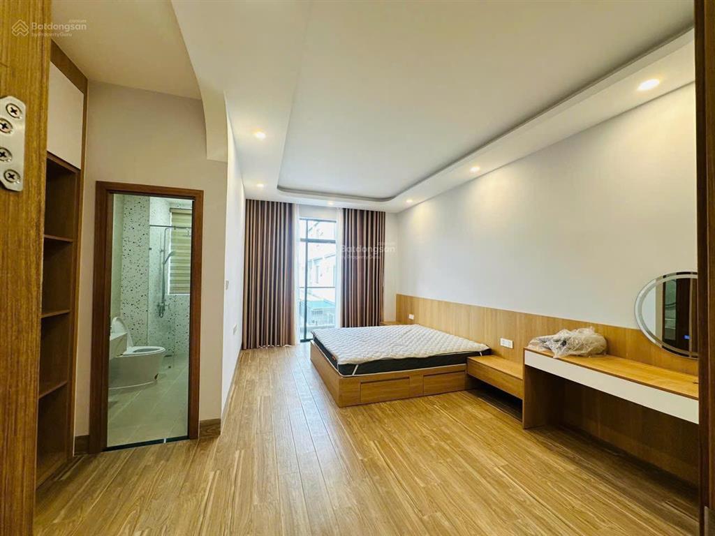 Nhà đẹp sẵn dòng tiền kđt mỹ gia gói 8 the capella, có bảo vệ an ninh cực tốt giá 8,3 tỷ quá rẻ.