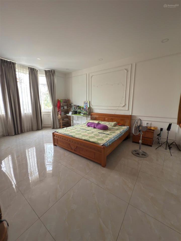 Bán căn góc biệt thự gói 5 mỹ gia đường rộng 25m đối diện bồn hoa, dt 287,5m2 giá 22 tỷ hướng nam.