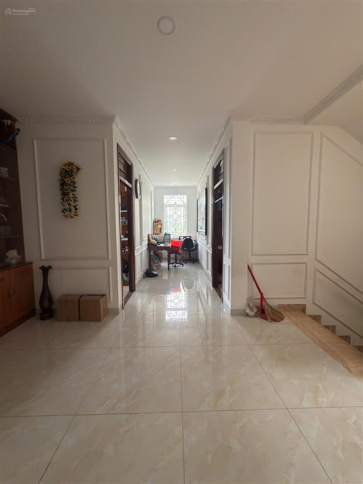 Bán căn góc biệt thự gói 5 mỹ gia đường rộng 25m đối diện bồn hoa, dt 287,5m2 giá 22 tỷ hướng nam.