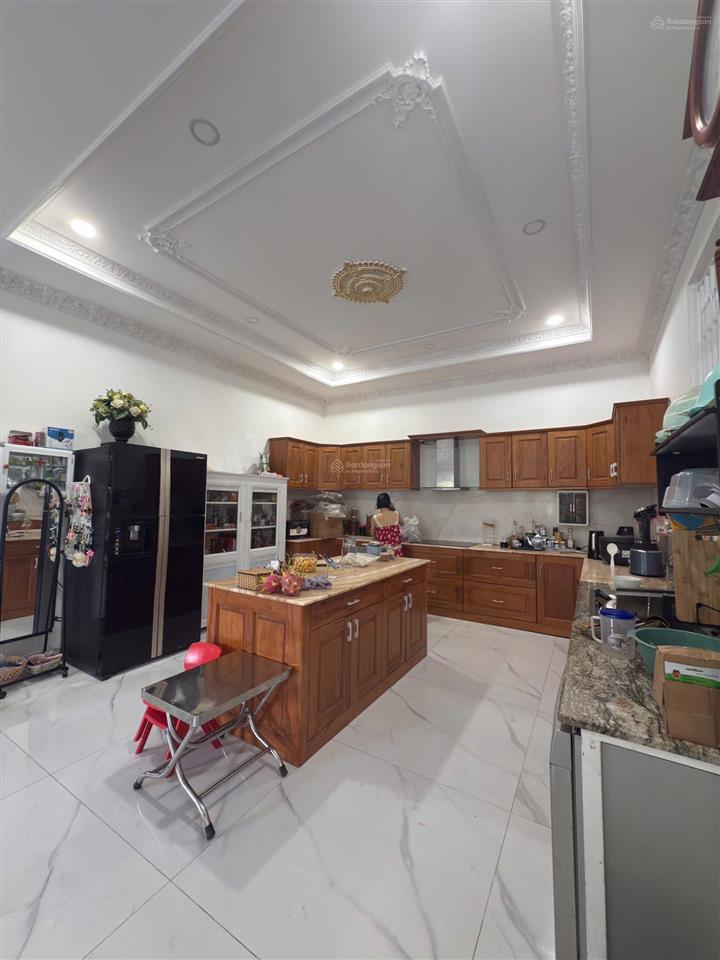 Bán căn góc biệt thự gói 5 mỹ gia đường rộng 25m đối diện bồn hoa, dt 287,5m2 giá 22 tỷ hướng nam.
