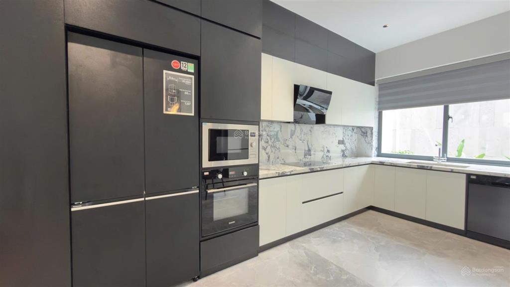Nhà cực đẹp mới xây vào ở ngay không cần sửa sang, gói 7 mỹ gia nha trang chỉ 8 tỷ 450. hướng nam