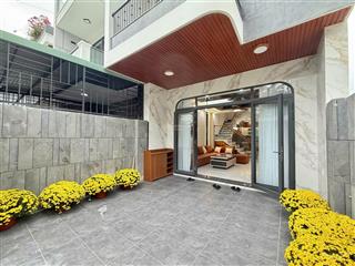 Nhà cực đẹp mới xây vào ở ngay không cần sửa sang, gói 3 mỹ gia nha trang chỉ 9 tỷ 250. hướng nam.