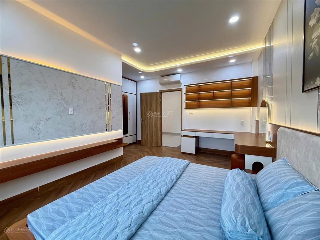 Nhà cực đẹp mới xây vào ở ngay không cần sửa sang, gói 3 mỹ gia nha trang chỉ 9 tỷ 250. hướng nam.