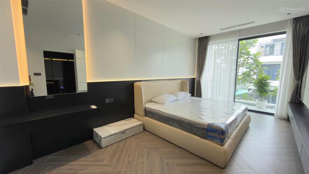 Nhà cực đẹp mới xây vào ở ngay không cần sửa sang, gói 7 mỹ gia nha trang chỉ 8 tỷ 450. hướng nam