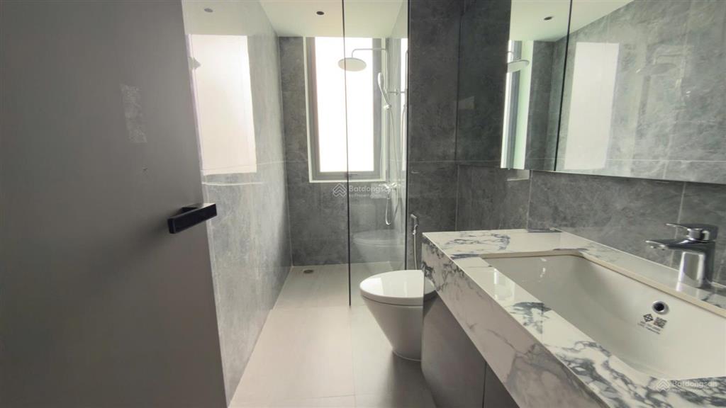 Nhà cực đẹp mới xây vào ở ngay không cần sửa sang, gói 7 mỹ gia nha trang chỉ 8 tỷ 450. hướng nam