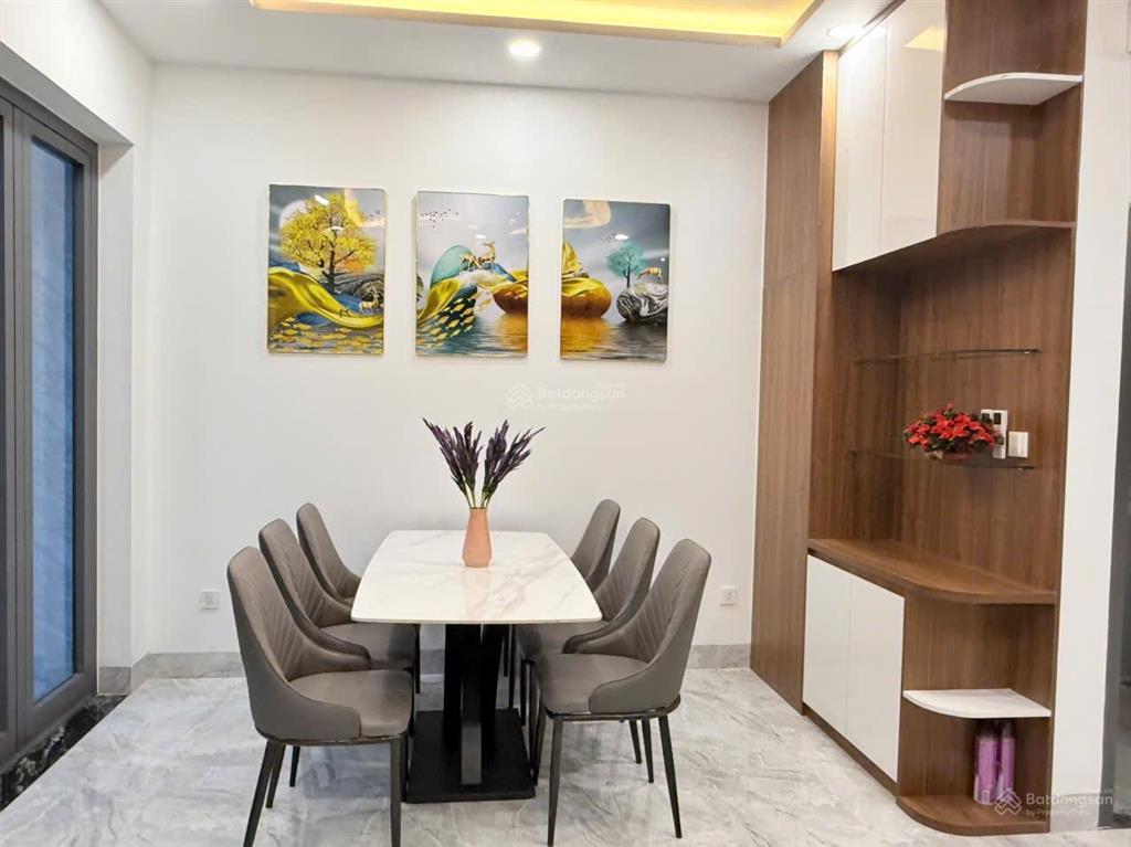 Căn hiếm nội thât sịn giá tại đường 71 gói 8 mỹ cách khu hồ bơi vài bước chân, hướng đb,giá 9 tỷ595