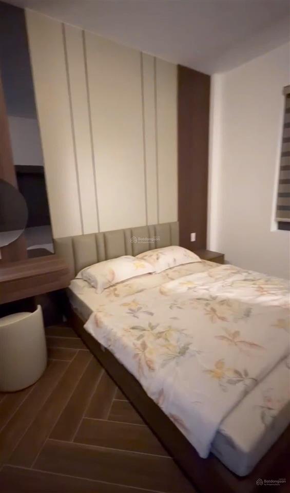 Bán nhà gói 7 đường lớn số 16 rộng 27 met đối diện dãy shophouse gói 8 ,hướng tây bắc giá 10,5 tỷ