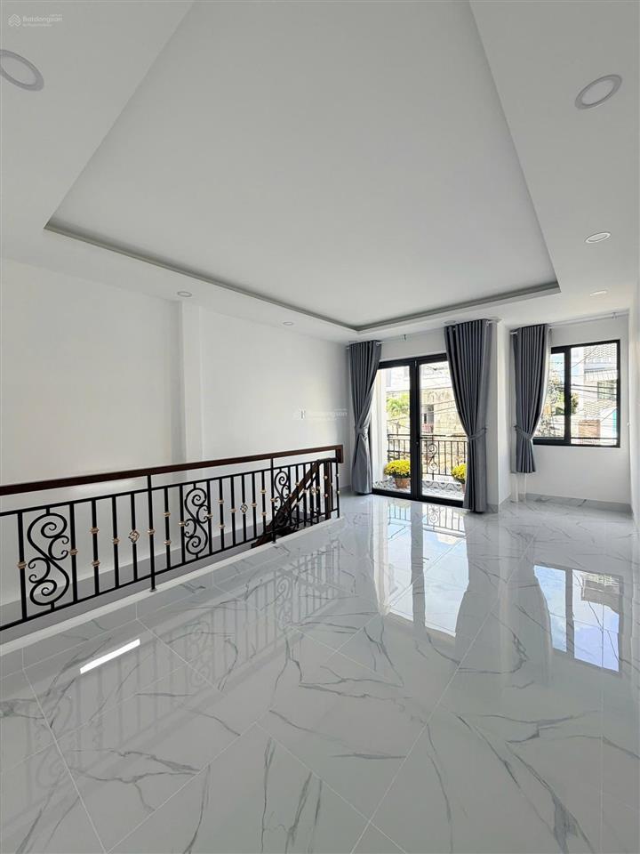 Nhà đẹp mới hẻm ô tô 5m hương lộc ngọc hiệp nha trang, dt 105m có 3pn, 2wc giá 5 tỷ 860.