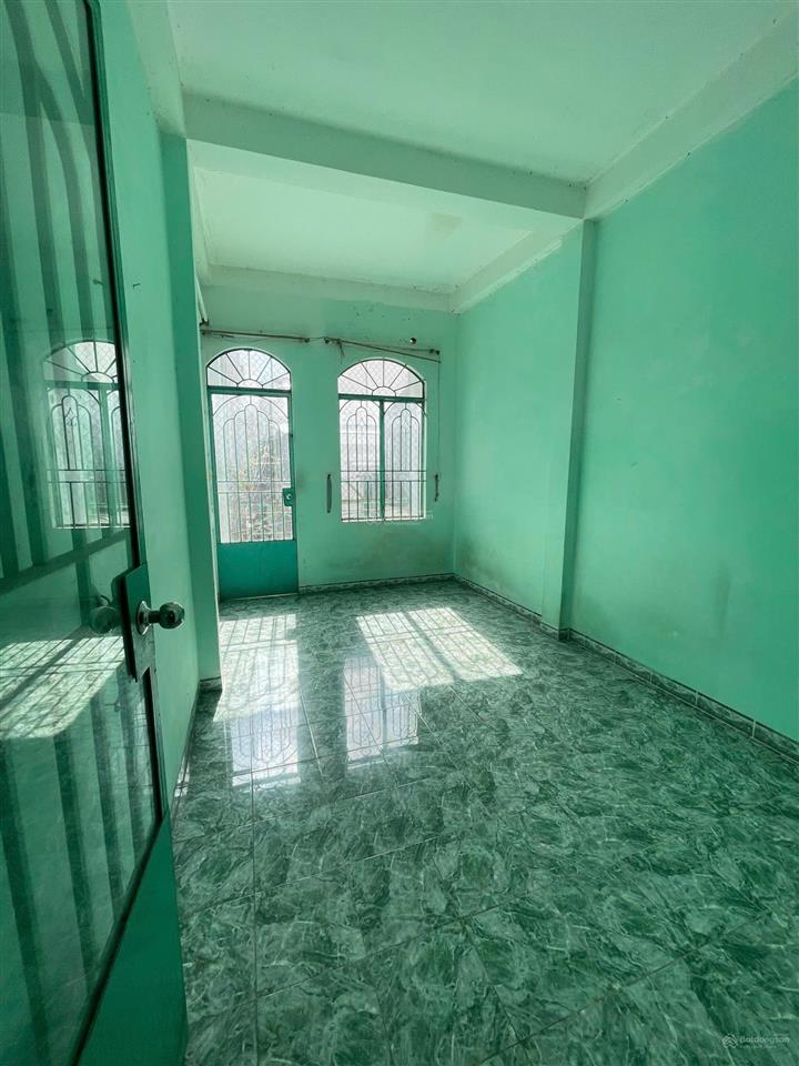 Bán nhà 3 tầng mặt tiền trần nguyên hãn.phù hợp ở và kinh doanh.dt 53,4m2 hướng tb, giá 6,7 tỷ.