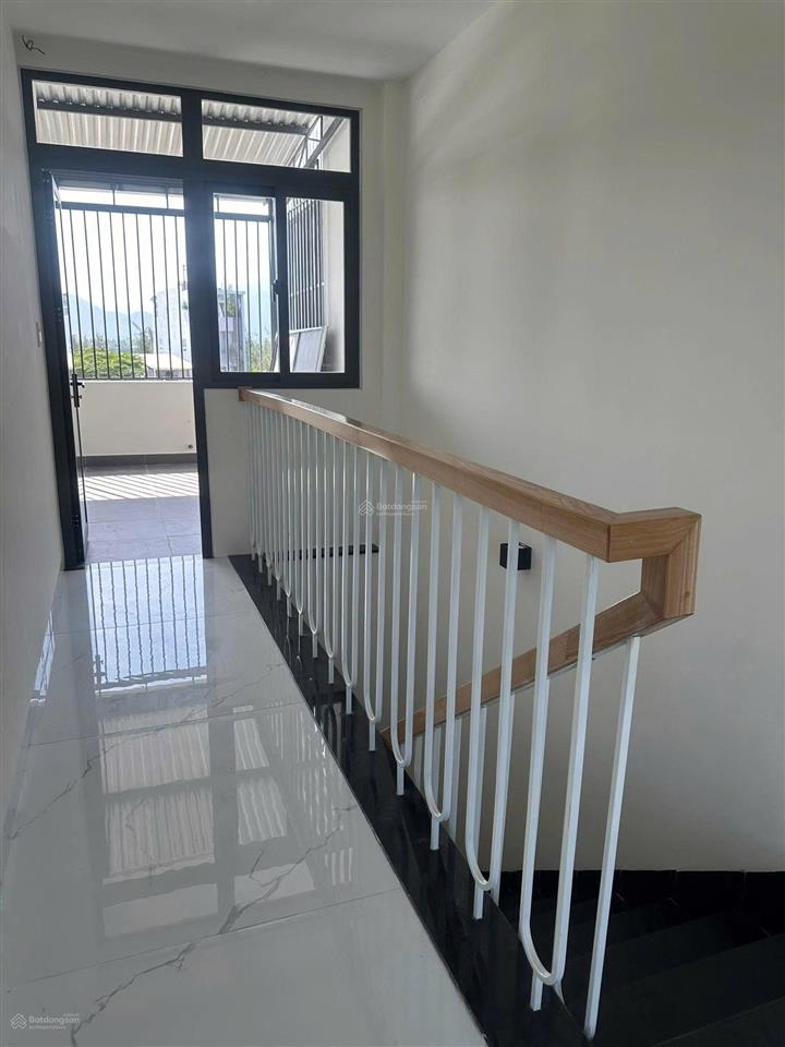 Bán nhà 3 tầng đường bùi phùng (b1 cũ)kđt vcn phước hải nha trang, dt 82,5m hướng bắc giá 11,7 tỷ.