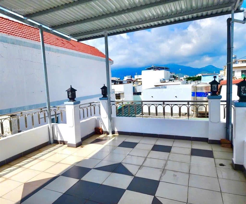 Bán nhà 4 tầng hẻm nguyễn hữu huân, phường tân tiến, tp nha trang. giá chỉ 5 tỷ 5 có 4pn  4wc