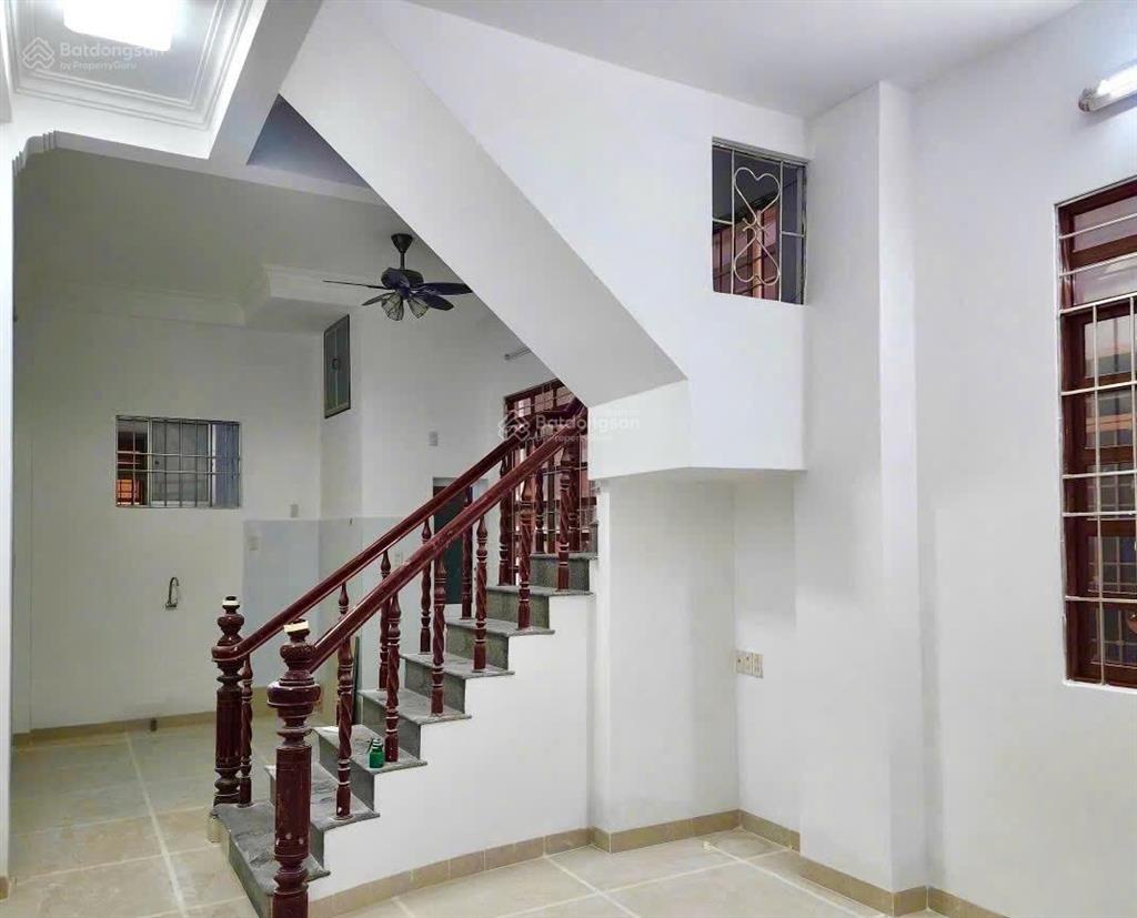 Bán nhà 4 tầng hẻm nguyễn hữu huân, phường tân tiến, tp nha trang. giá chỉ 5 tỷ 5 có 4pn  4wc