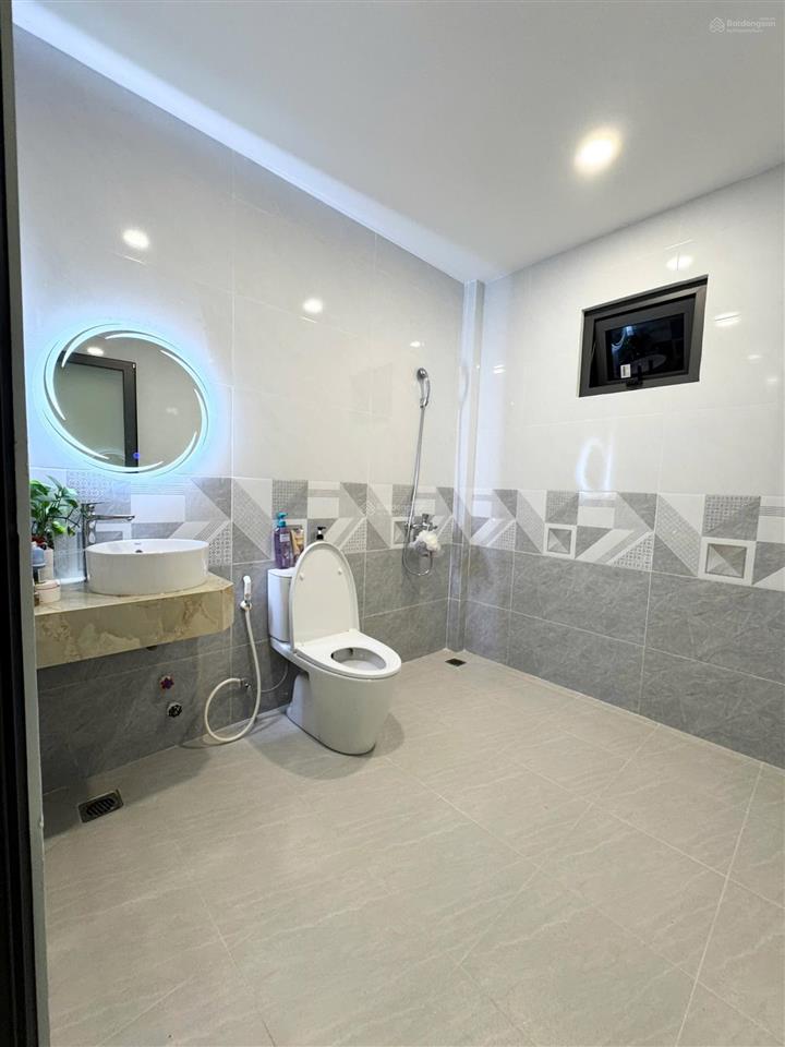Bán nhà 2 tầng hẻm oto thông tứ hướng hoàng diệu  dã tượng, dt gồm 3pn, 3wc hướng đn giá 7,8 tỷ