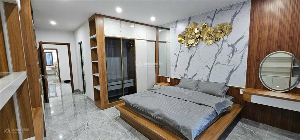 Nhà đẹp 3,5 tầng hà quang 2 , dt 80m2 ngang 4m hướng đông có 3pn, 4wc giá chỉ 9,2 tỷ