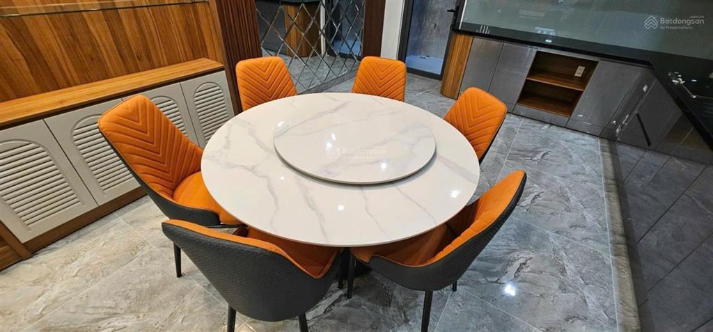 Nhà đẹp 3,5 tầng hà quang 2 , dt 80m2 ngang 4m hướng đông có 3pn, 4wc giá chỉ 9,2 tỷ