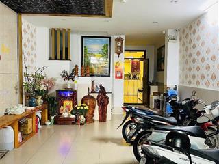 Bán tòa nhà căn hộ 6 tầng hẻm hoàng diệu gần biển nha trang giá 16,5 tỷ, dt 114,2m có 9 pn.