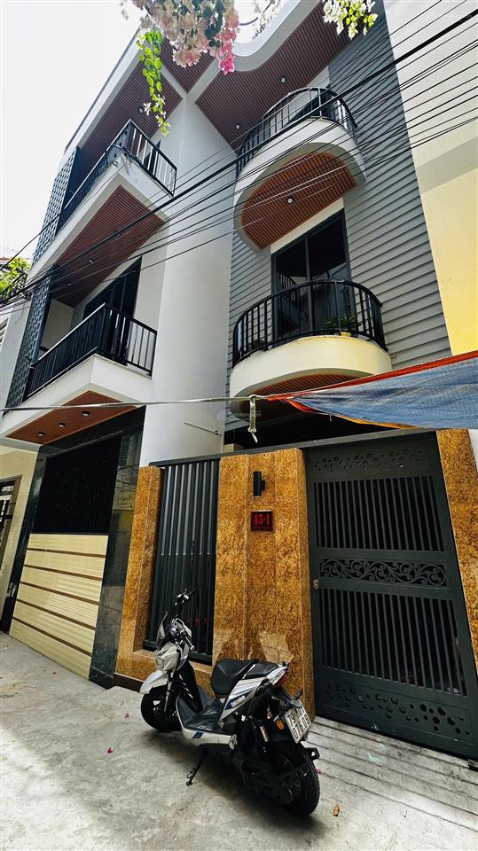 Siêu phẩm nhà đẹp gần biển trung tâm nt, hẻm ô tô 5m quang trung, dt 64m (ngang 8m) giá 13,5 tỷ