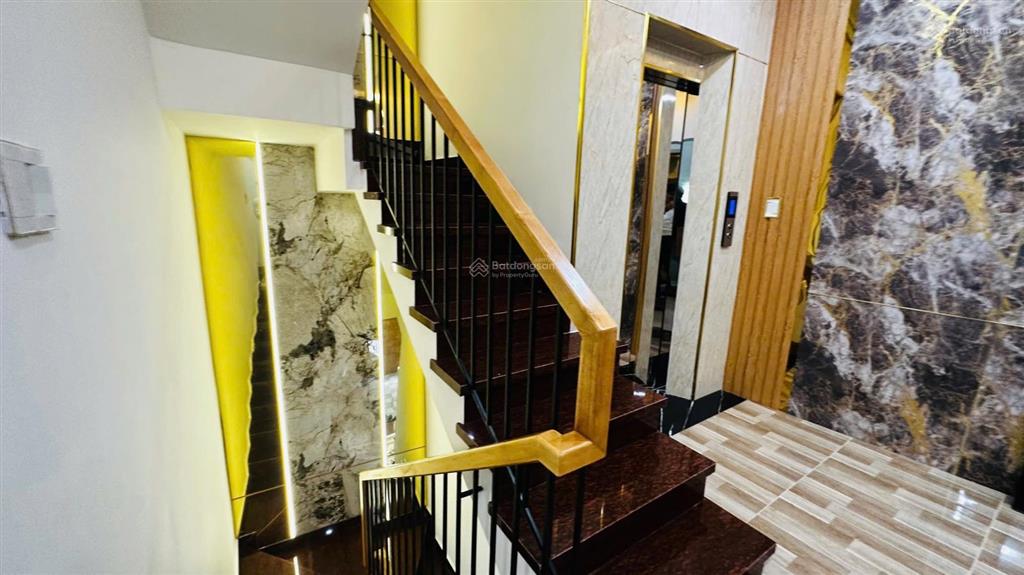 Siêu phẩm nhà đẹp gần biển trung tâm nt, hẻm ô tô 5m quang trung, dt 64m (ngang 8m) giá 13,5 tỷ