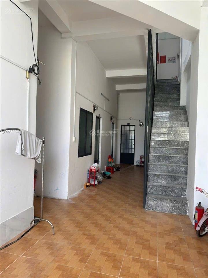 Bán dãy trọ tại khu máy nước nt, đường ô tô 7m, có 20 phòng và căn nhà riêng,dt 178m giá 15,5 tỷ.