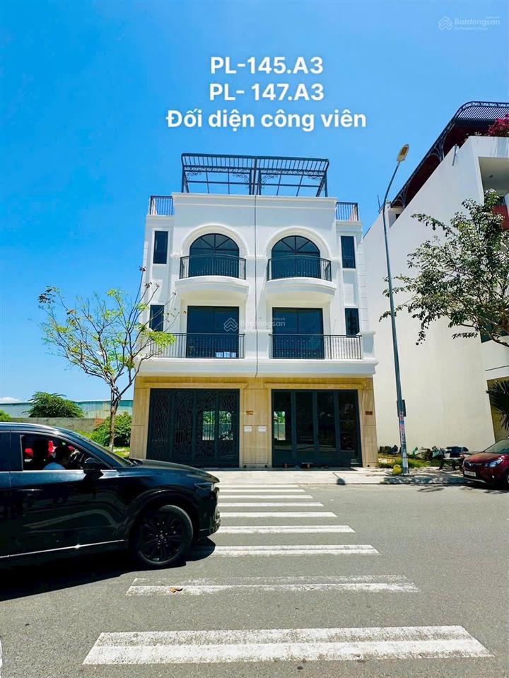 Bán nhà 3 tầng xây thô đối diện công viên đường a3 vcn phước long 2.dt 109m ngang 5m,giá 11 tỷ 732.