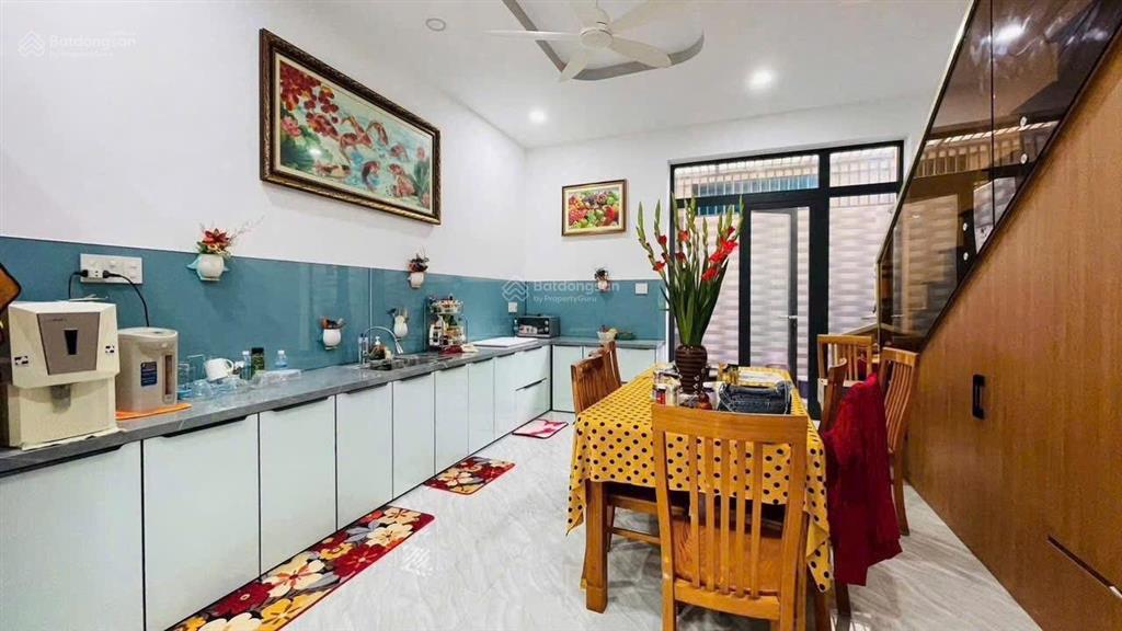 Cực rẻ nhà mới 3 tầng khu đô thị phước long a, có thang máy.dt 97m hướng đông nam giá 8,7 tỷ.