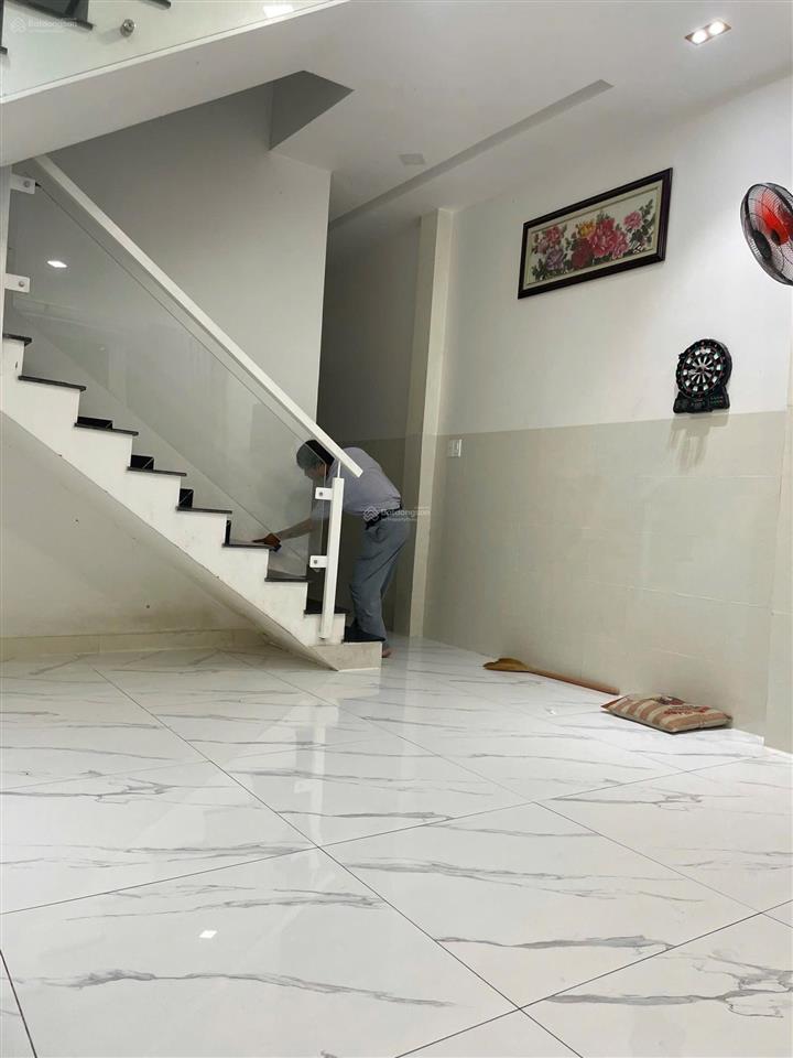 Bán nhà 3 tầng hẻm đường hùng vương khu phố tây cách biển chỉ 200m. dt 97,9m2 giá 10,5 tỷ