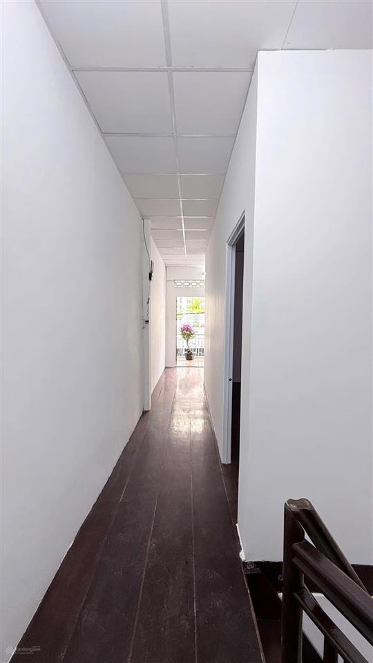 Bán nhà trung tâm nt, đường ô tô, giá chỉ 4,8 tỷ, vị trí 18b đường số 2  quốc tuấn, dt 51,8m2.