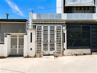 Nhà hẻm ô tô kinh doanh được, cách biển 300m, gần làng đại học nha trang, dt 31,1m2 giá 3 tỷ070.