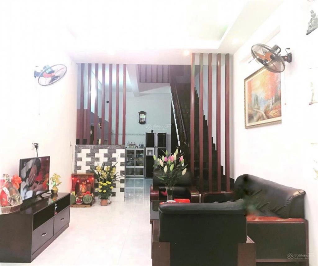 Bán nhà mặt tiền đường kiến thiết  tp nha trang, dt 98m có 5pn giá 8 tỷ 820. đường ô tô 5m.