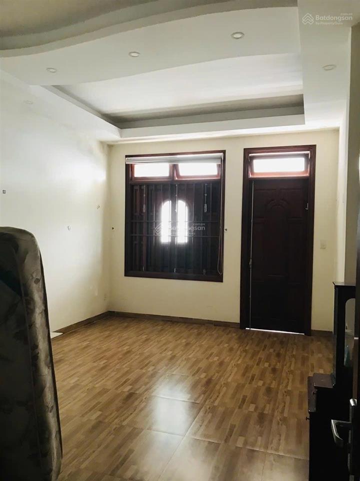 Nhà 4 tầng giá tốt mặt tiền đặng huy trứ gần biển, dt 76m2 có 4pn, 6wc, giá 9,3 tỷ.