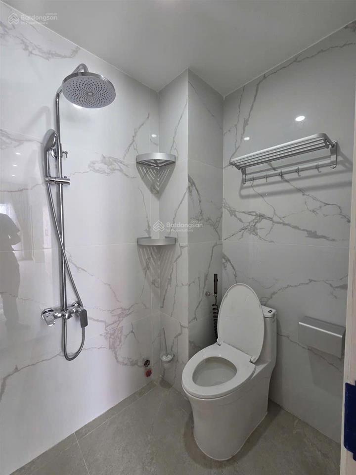 Bán gấp nhà 4 tầng mới hẻm đường cửu long trung tâm gần biển, gần chợ xóm mới chỉ 4,8 tỷ.