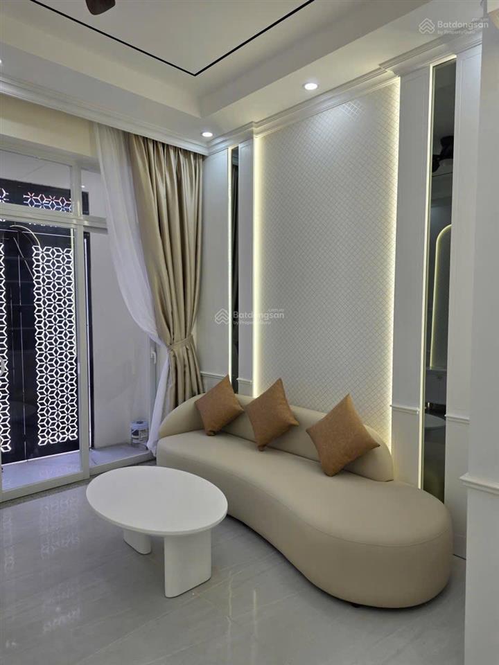 Bán gấp nhà 4 tầng mới hẻm đường cửu long trung tâm gần biển, gần chợ xóm mới chỉ 4,8 tỷ.