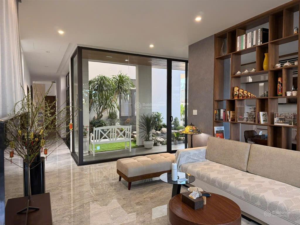Nhà biệt thự đảo nổi view sông. hướng đông nam mát mẻ. phù hợp kinh doanh cà phê, spa, nghỉ dưỡng