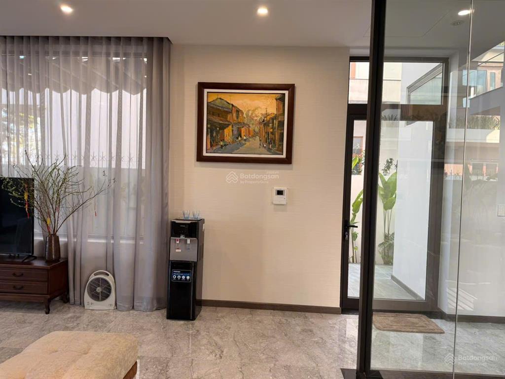 Nhà biệt thự đảo nổi view sông. hướng đông nam mát mẻ. phù hợp kinh doanh cà phê, spa, nghỉ dưỡng