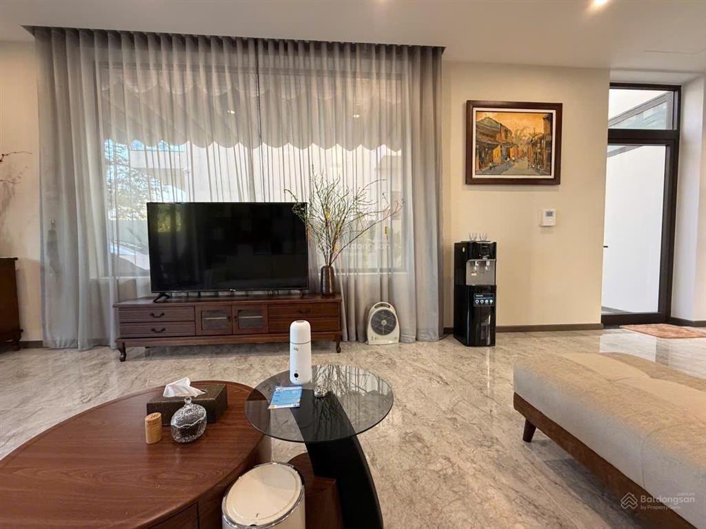 Nhà biệt thự đảo nổi view sông. hướng đông nam mát mẻ. phù hợp kinh doanh cà phê, spa, nghỉ dưỡng