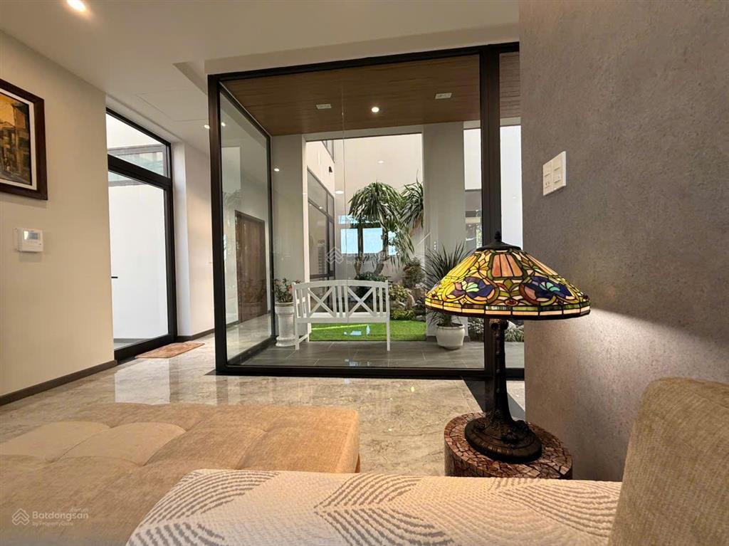 Nhà biệt thự đảo nổi view sông. hướng đông nam mát mẻ. phù hợp kinh doanh cà phê, spa, nghỉ dưỡng