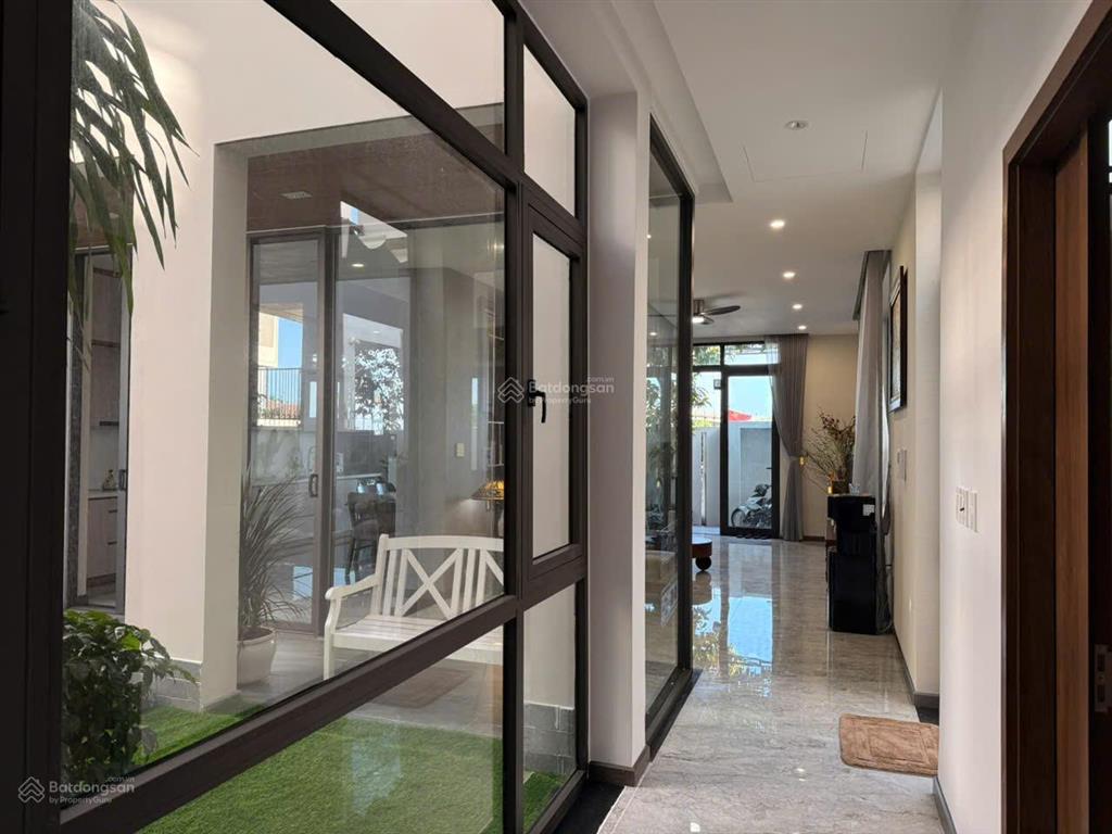 Nhà biệt thự đảo nổi view sông. hướng đông nam mát mẻ. phù hợp kinh doanh cà phê, spa, nghỉ dưỡng
